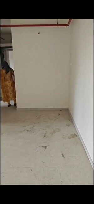 Room in 2 BHK Apartment at Dosti West County Phase 4 Dosti Pine, Balkum Pada – for Sale