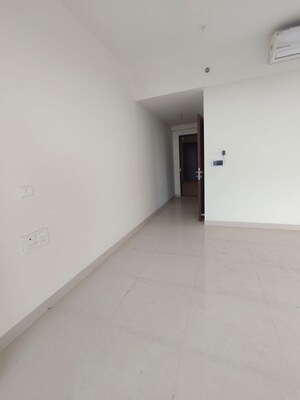 Room in  Apartment at Dynamix Divum, Malad East – for Rent