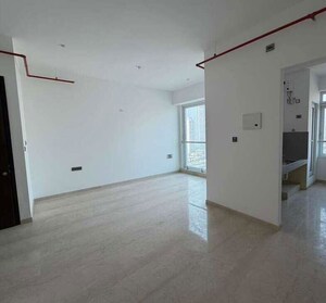 Room in 2 BHK Apartment at Marathon Monte South, Byculla West – for Sale