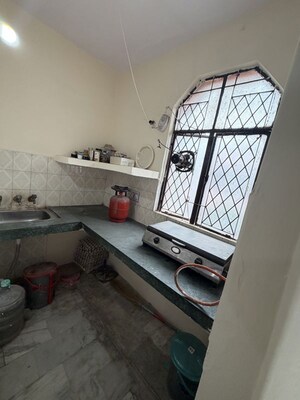 Furnished Amenities in 1 RK Builder Floor at Patel Nagar – for Rent