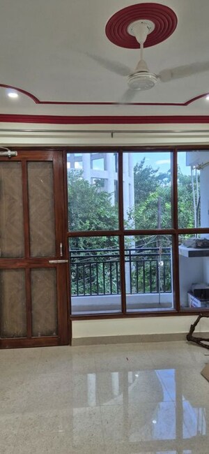 Room in 2 BHK Builder Floor at Sector 41 – for Rent