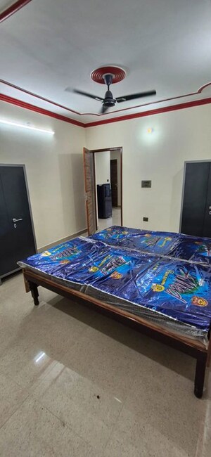 Bedroom in 2 BHK Builder Floor at Sector 41 – for Rent
