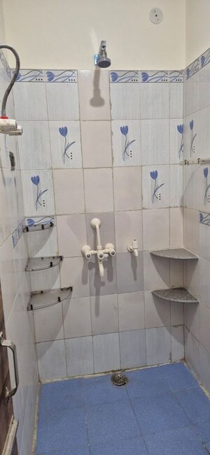 Bathroom in 2 BHK Builder Floor at Sector 41 – for Rent