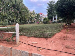  Plot For Sale in Hollywood Town, International Airport Road