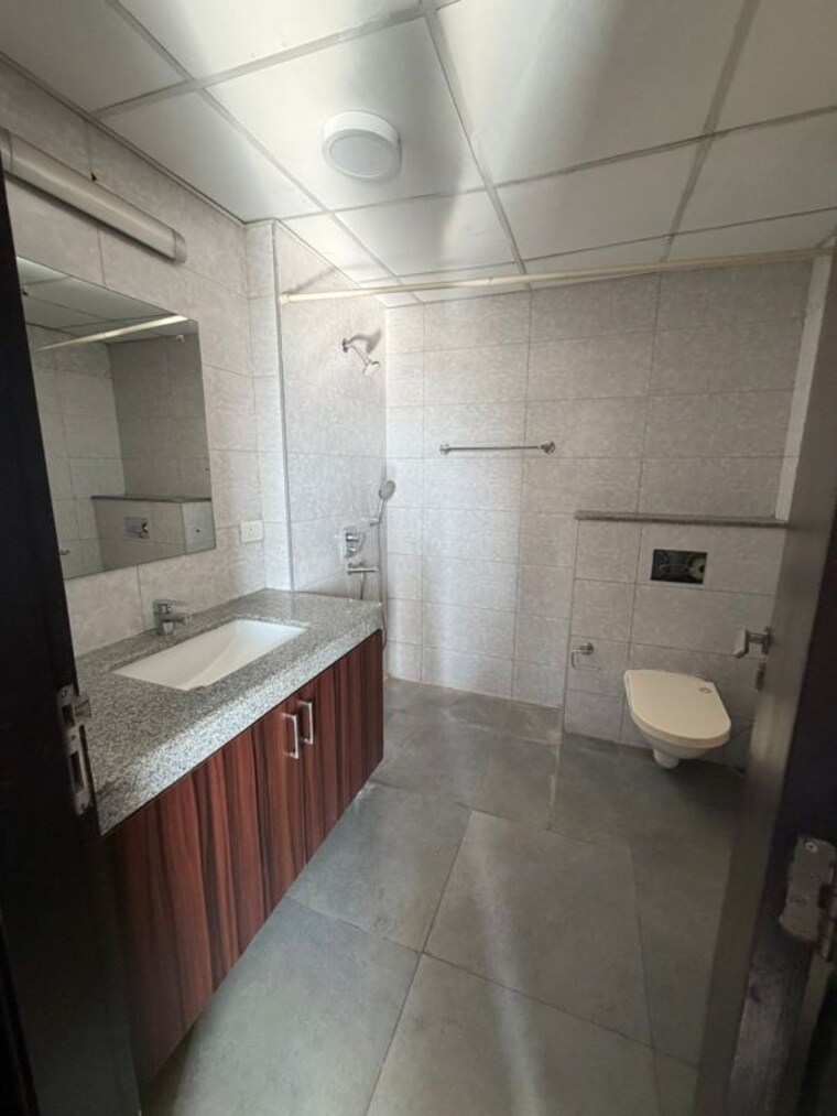 Bathroom, tata-primanti-villas 4 Bedroom 2625 Sq.Ft. Apartment In Sector 72 Gurgaon 10714711