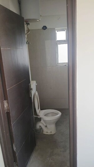Bathroom in 2 BHK Apartment at Raja Park – for Rent