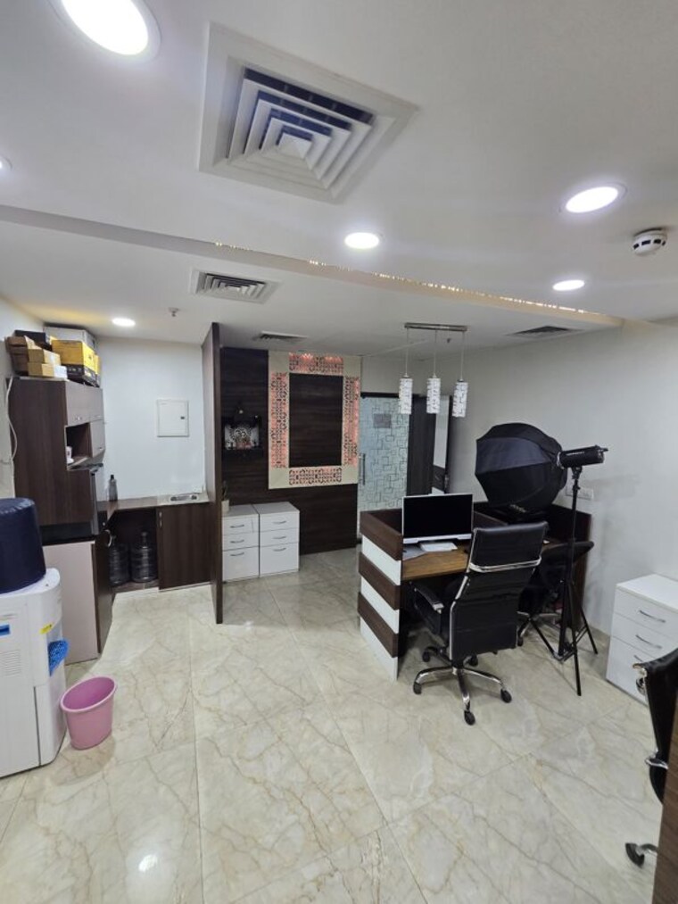 Team Area, spaze-platinum-tower Commercial Office Space 551 Sq.Ft. In Sector 47 Gurgaon 10714789