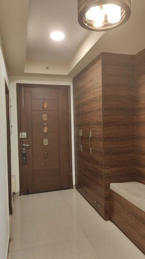 Room in 3.5 BHK Apartment at Jaypee Kalypso Court, Sector 128 – for Rent