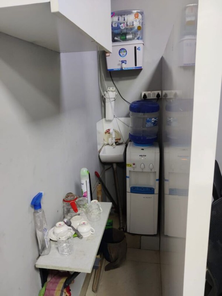 Bathroom, spaze-itech-park Commercial Office Space 1000 Sq.Ft. In Sector 49 Gurgaon 10714798