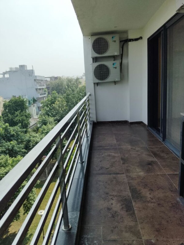 Balcony, south city 1 3 Bedroom 1600 Sq.Ft. Builder Floor In South City 1 Gurgaon 10714826