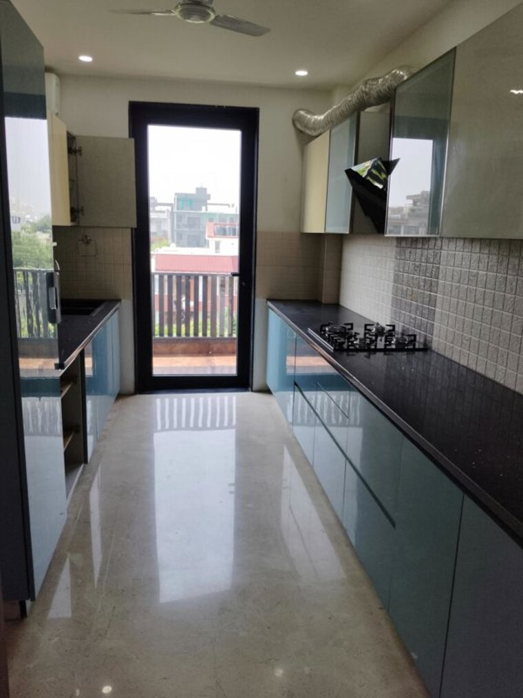 Kitchen, south city 1 3 Bedroom 1600 Sq.Ft. Builder Floor In South City 1 Gurgaon 10714826