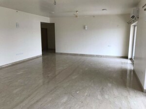 4 BHK Apartment For Rent in Embassy Oasis, Frazer Town