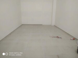 Room in  Office Space at Rustomjee Eaze Zone Mall, Malad West – for Rent