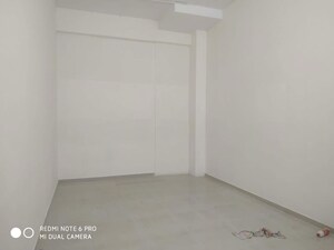 Room in  Office Space at Rustomjee Eaze Zone Mall, Malad West – for Rent