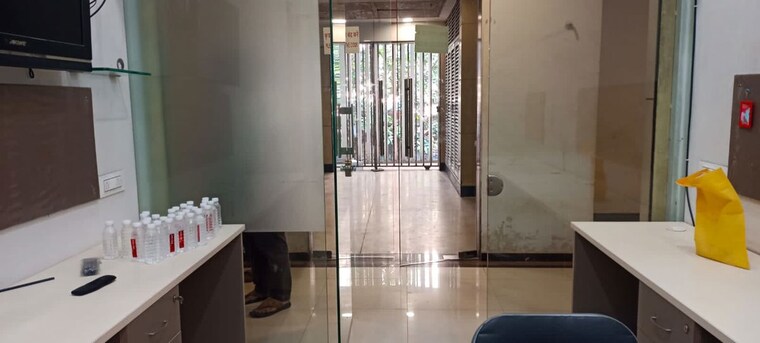 undefined, rustomjee-eaze-zone-mall Commercial Office Space 172 Sq.Ft. In Malad West Mumbai 10714879