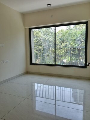 Room in 2 BHK Apartment at Arkade Serene, Malad West – for Rent
