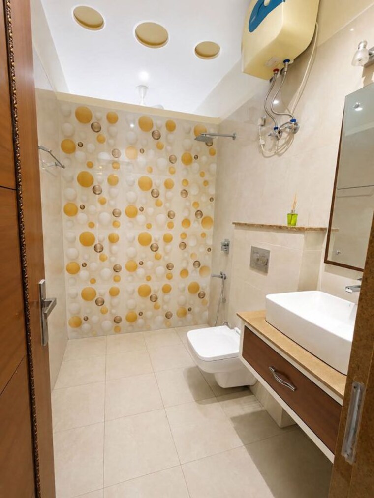 Bathroom, sector 57 1 Bedroom 550 Sq.Ft. Builder Floor In Sector 57 Gurgaon 10714874