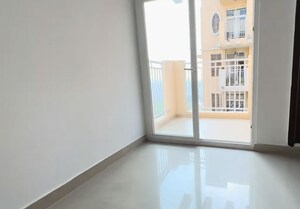 Room in 2.5 BHK Apartment at Hawelia Valencia Homes, Sector 1 Greater Noida – for Sale