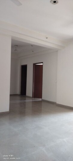 Apartment For Sale in Mahagun My Woods