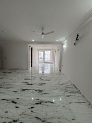 Living Room in 3 BHK Builder Floor at Sector 57 – for Rent