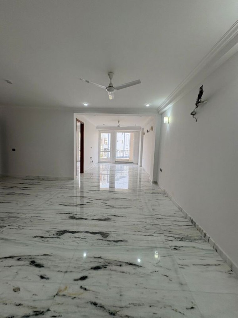 Living Room, sector 57 3 Bedroom 500 Sq.Yd. Builder Floor In Sector 57 Gurgaon 10714883