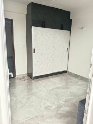 Room in 3.5 BHK Builder Floor at Ansal Palam Triangle, Palam Vihar Extension – for Rent