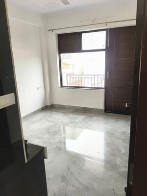 Room in 3.5 BHK Builder Floor at Ansal Palam Triangle, Palam Vihar Extension – for Rent