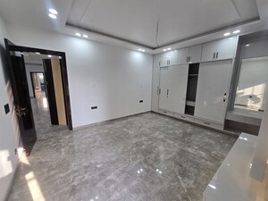 Room in 4 BHK Builder Floor at Chanderlok – for Sale