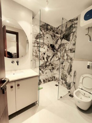 Bathroom in 4 BHK Builder Floor at Ansal Plaza Sector-23, Sector 23 – for Rent