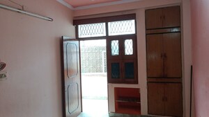 Room in 1 BHK Builder Floor at Vaishali Sector 2 – for Rent