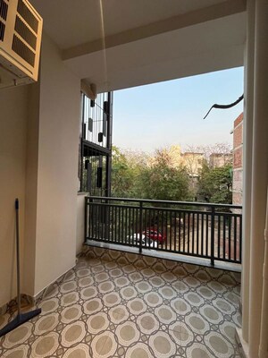 Balcony in 1 BHK Builder Floor at Craft Destination 43, Sector 43 – for Rent