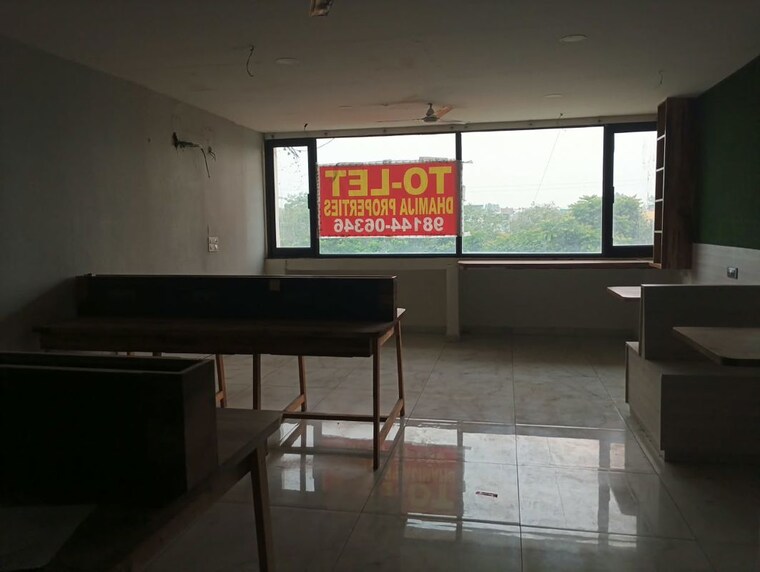 Team Area, panchkula urban estate Commercial Office Space 900 Sq.Ft. In Panchkula Urban Estate Panchkula 10714941