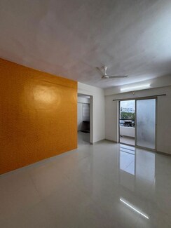 2 BHK Apartment For Rent in Narhe