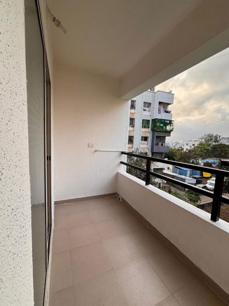 Balcony, narhe 2 Bedroom 750 Sq.Ft. Apartment In Narhe Pune 10714962