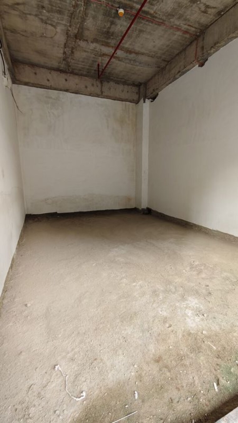 Room, shishta-city-centre-92 Commercial Shop 350 Sq.Ft. In Sector 92 Gurgaon 10714973