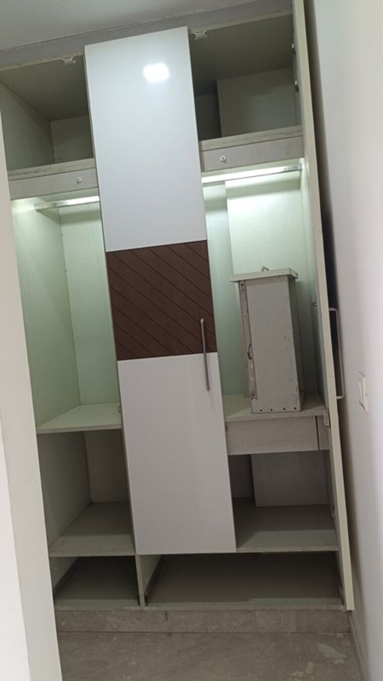 Kitchen, new rajinder nagar 3 Bedroom 1650 Sq.Ft. Builder Floor In New Rajinder Nagar Delhi 10714963