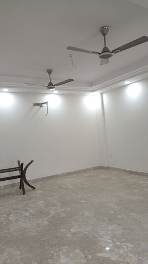 Room in 3 BHK Builder Floor at New Rajinder Nagar – for Rent