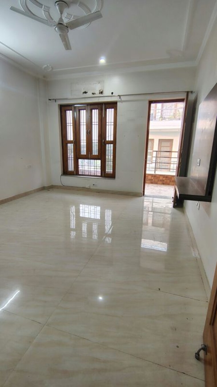 Room, ansal-plaza-sector-23 2 Bedroom 1500 Sq.Ft. Builder Floor In Sector 23 Gurgaon 10714978