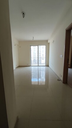 3.5 BHK +Apartment For Sale in DLF Express Greens