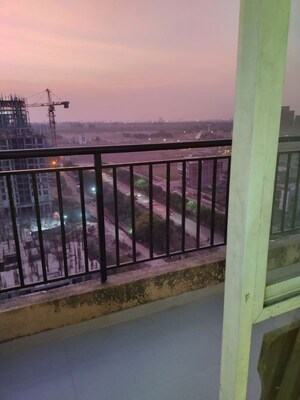 Balcony in 2 BHK Apartment at Omaxe R2, Gomti Nagar – for Rent