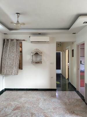 Room in 2 BHK Apartment at Hiranandani Estate Avila, Ghodbunder Road – for Rent