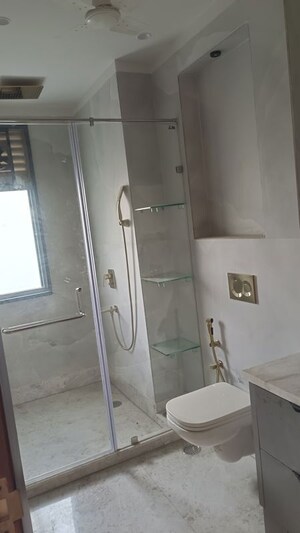 Bathroom in 3 BHK Builder Floor at New Rajinder Nagar – for Rent