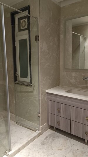 Bathroom in 3 BHK Builder Floor at New Rajinder Nagar – for Rent