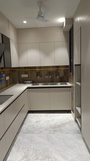 Kitchen in 3 BHK Builder Floor at New Rajinder Nagar – for Rent