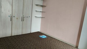 Room in 2 BHK Apartment at Lake Florence, Powai – for Rent