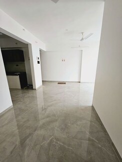 2.5 BHK Apartment For Rent in Unique Legacy