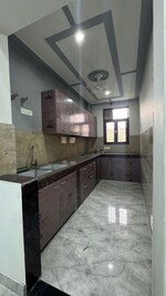 2 BHK +  900 Sq.Ft. Builder Floor in Chattarpur