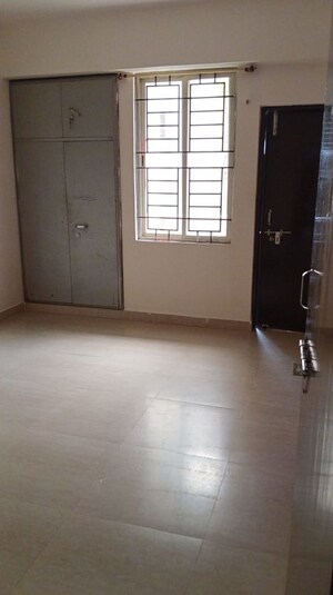 Room in 3 BHK Apartment at Doranda – for Rent