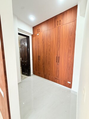 Furnished Amenities in 3.5 BHK Apartment at Prateek Stylome, Sector 45 – for Rent