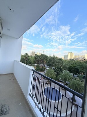 Balcony in 3.5 BHK Apartment at Prateek Stylome, Sector 45 – for Rent